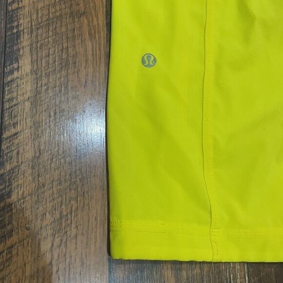 Lululemon Capri pants 4 (5001) - Picture 4 of 7